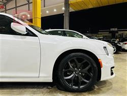 کرایسلەر 300